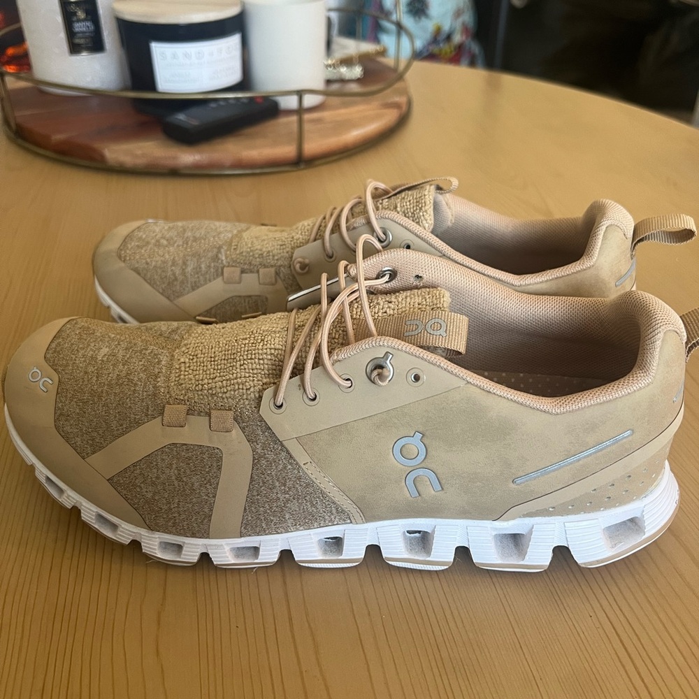 On Running Women’s 9.5 Cloudterry Beige and White Sneakers
